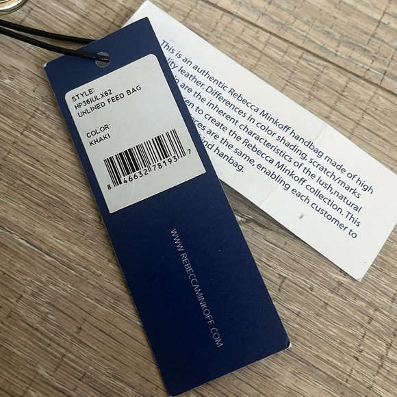 Rebecca Minkoff - Unlined Feed Bag - Picture 4 of 5